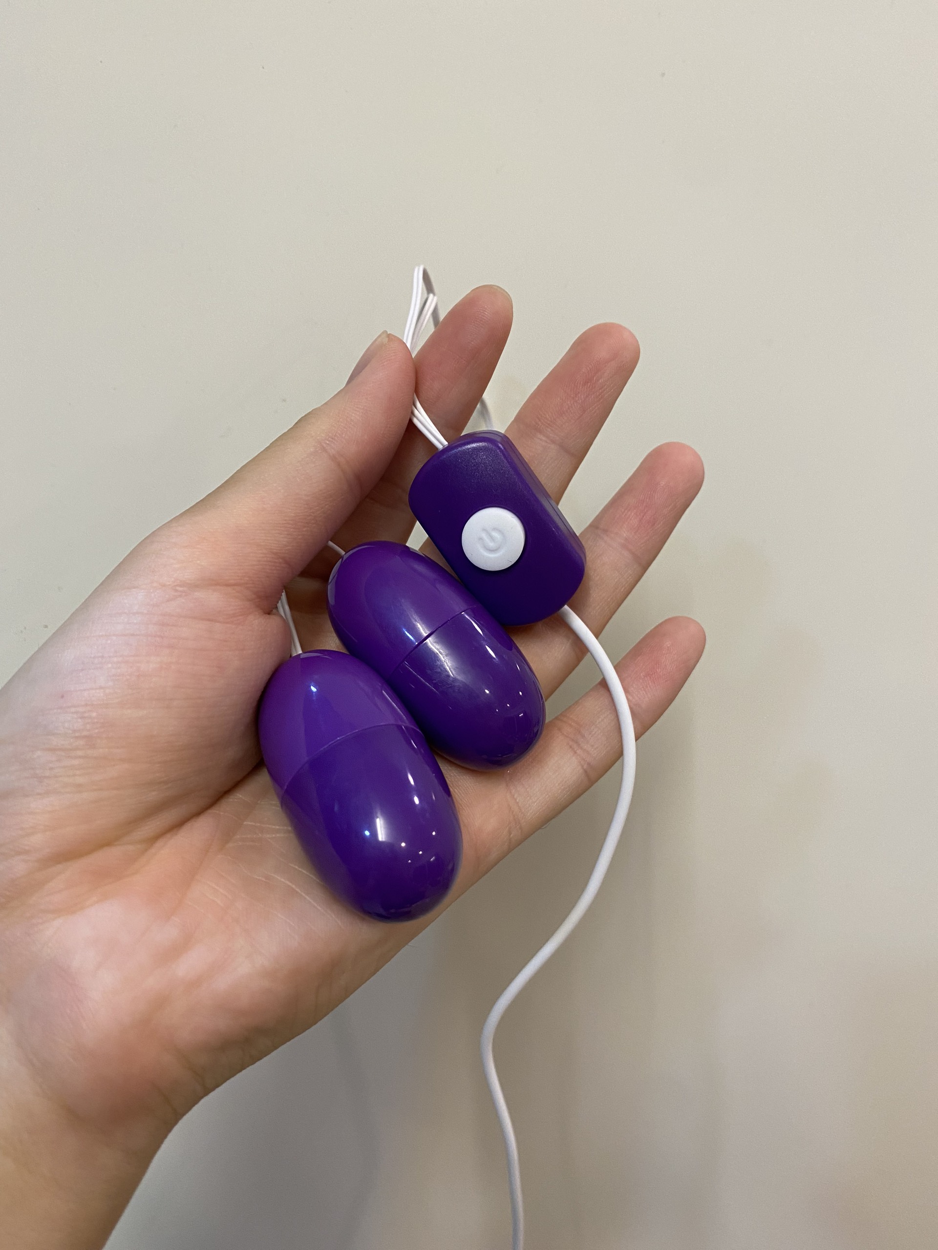 Trứng rung 2 đầu tím, cắm USB, 16 chế độ massage